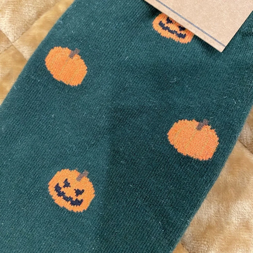 J.CREW PUMPKIN socks🎃 unisex but listed under men's- FUN FOR FALL!